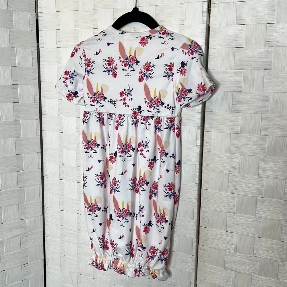 𝅺honeydew White floral baby romper
